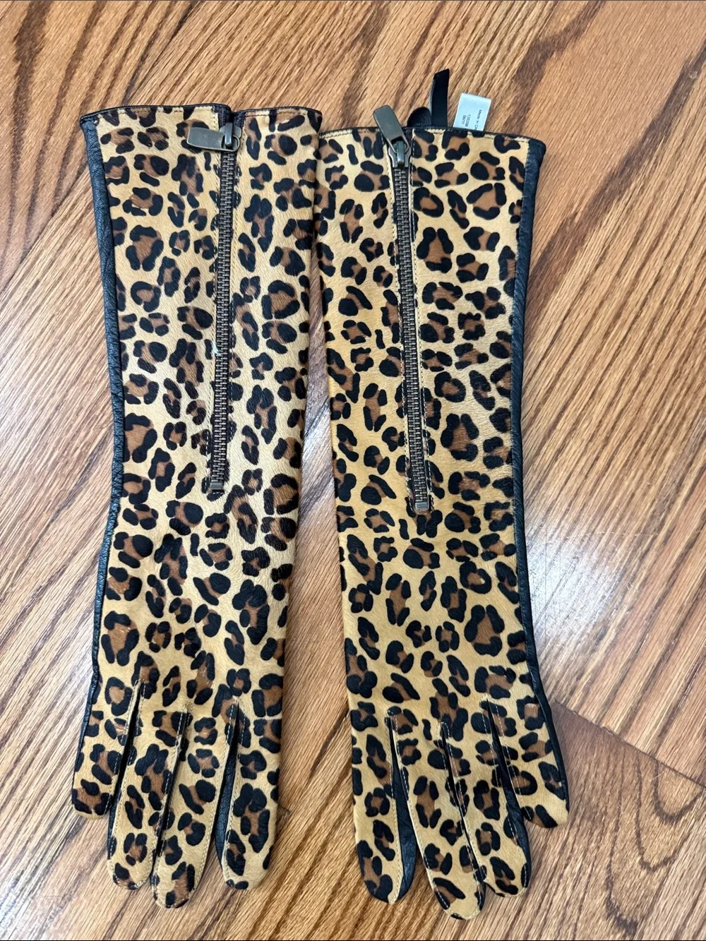 Tahari Leopard Haircalf Leather Long Zip Gloves Silk Lined Size 7.5